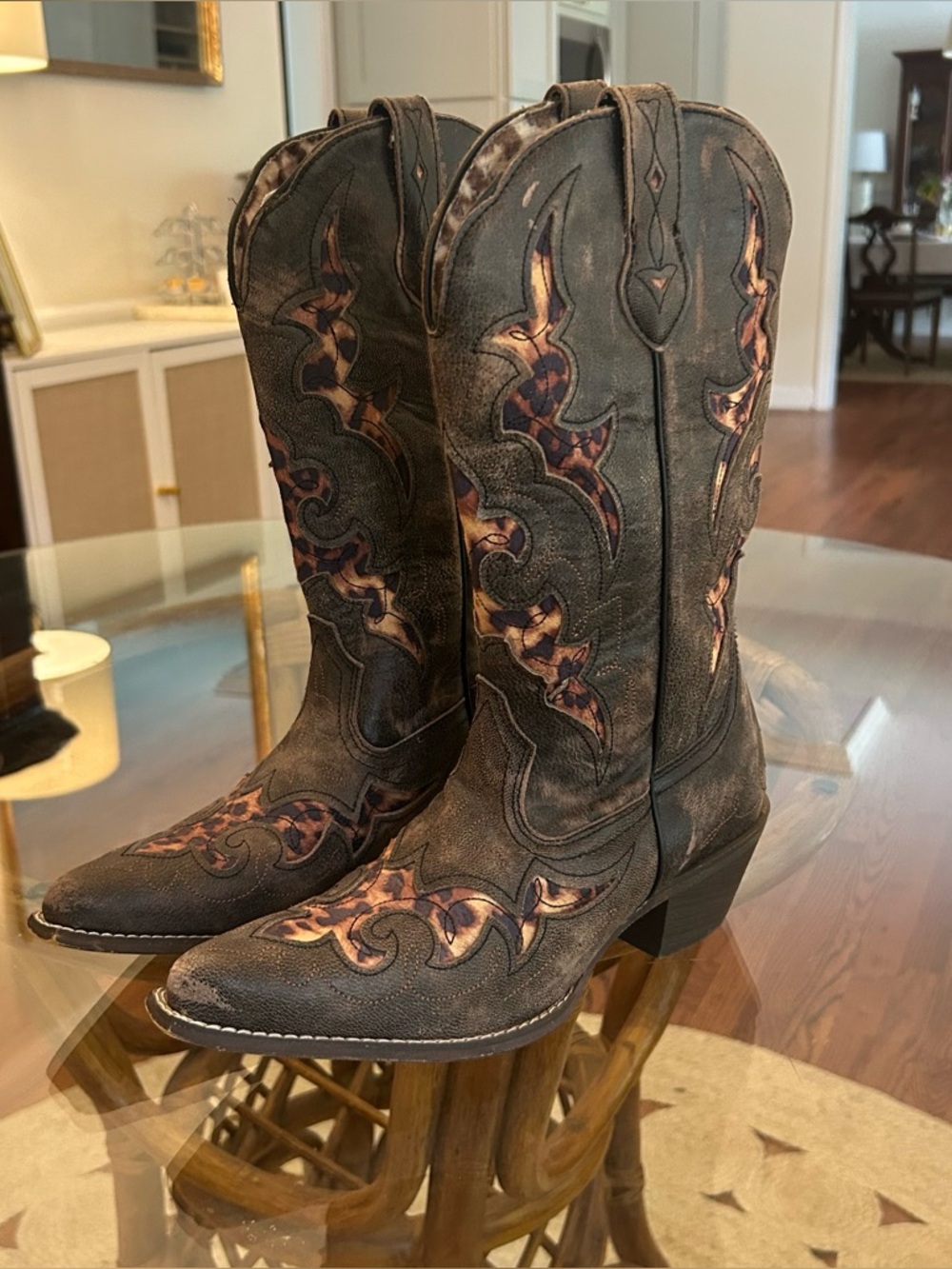 Laredo cheetah leather cowgirl boots size 8 - Picture 2 of 6